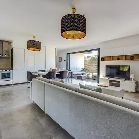 Contemporaine Avec Spa, Océan&forêt à Pied